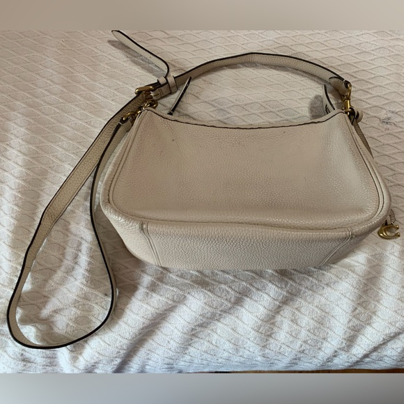 Coach - Picture 1 of 16